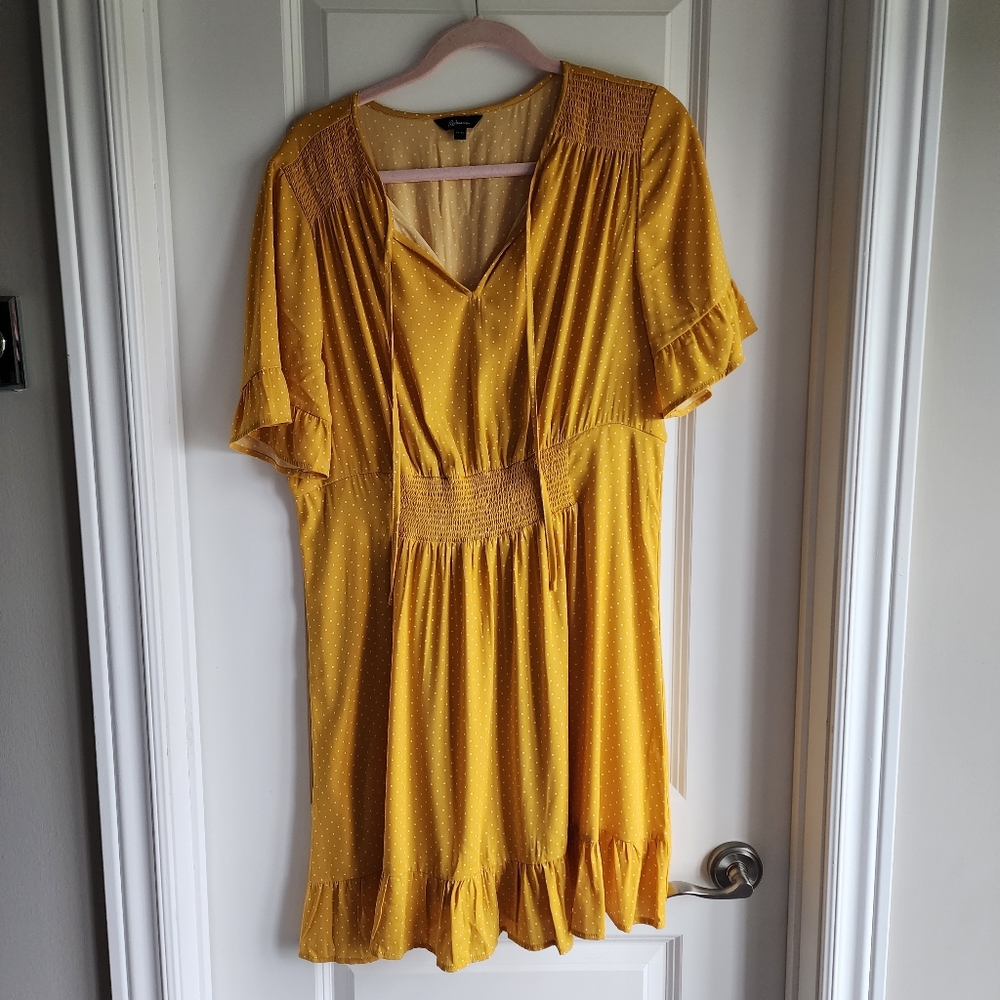 NWOT Reitmans dress yellow size XL